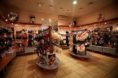 Как продать мужчине белье из женского магазина?